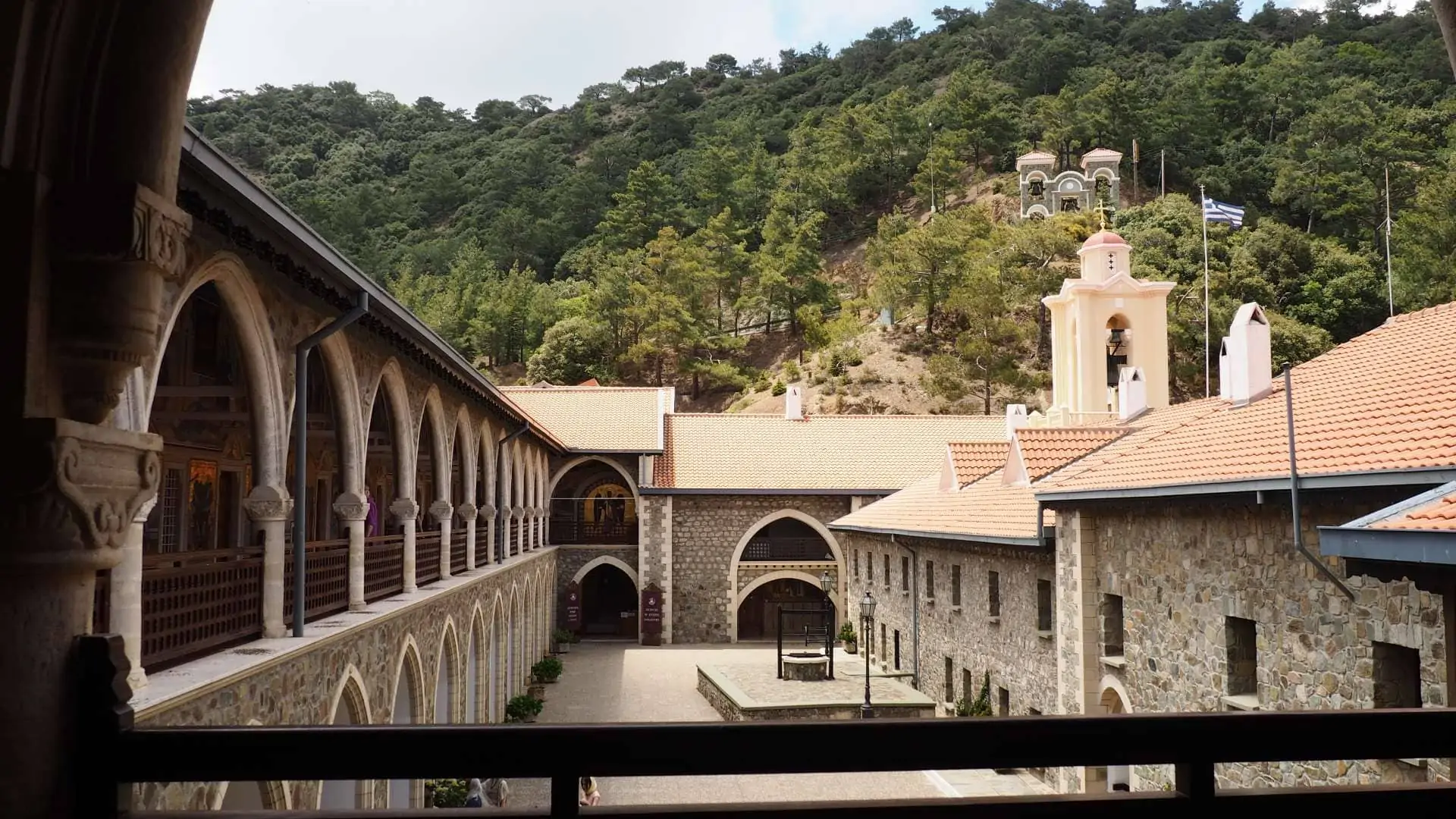 Монастырь Киккос в деревне Киккос